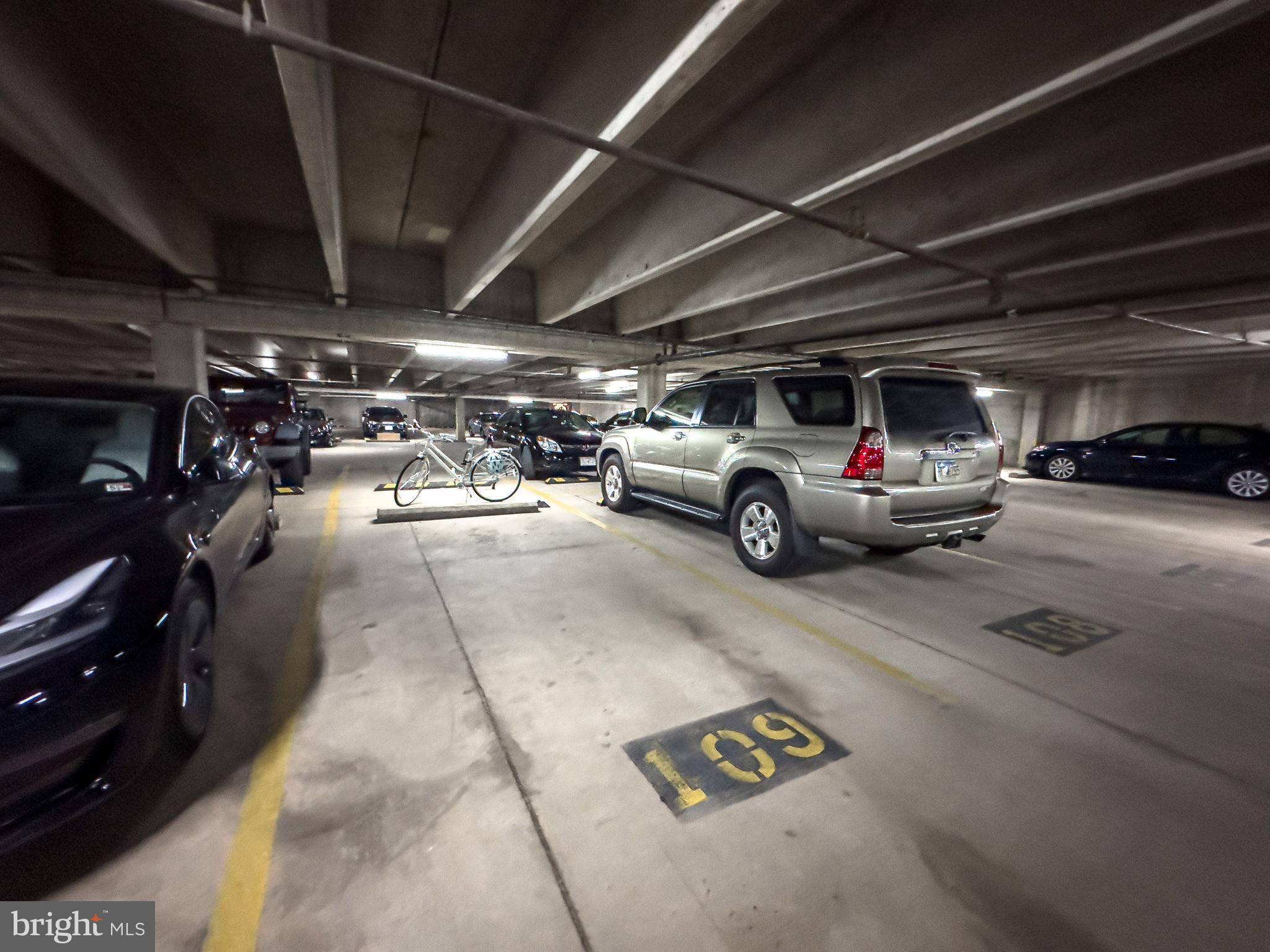 5300 Holmes Run Pkwy #306