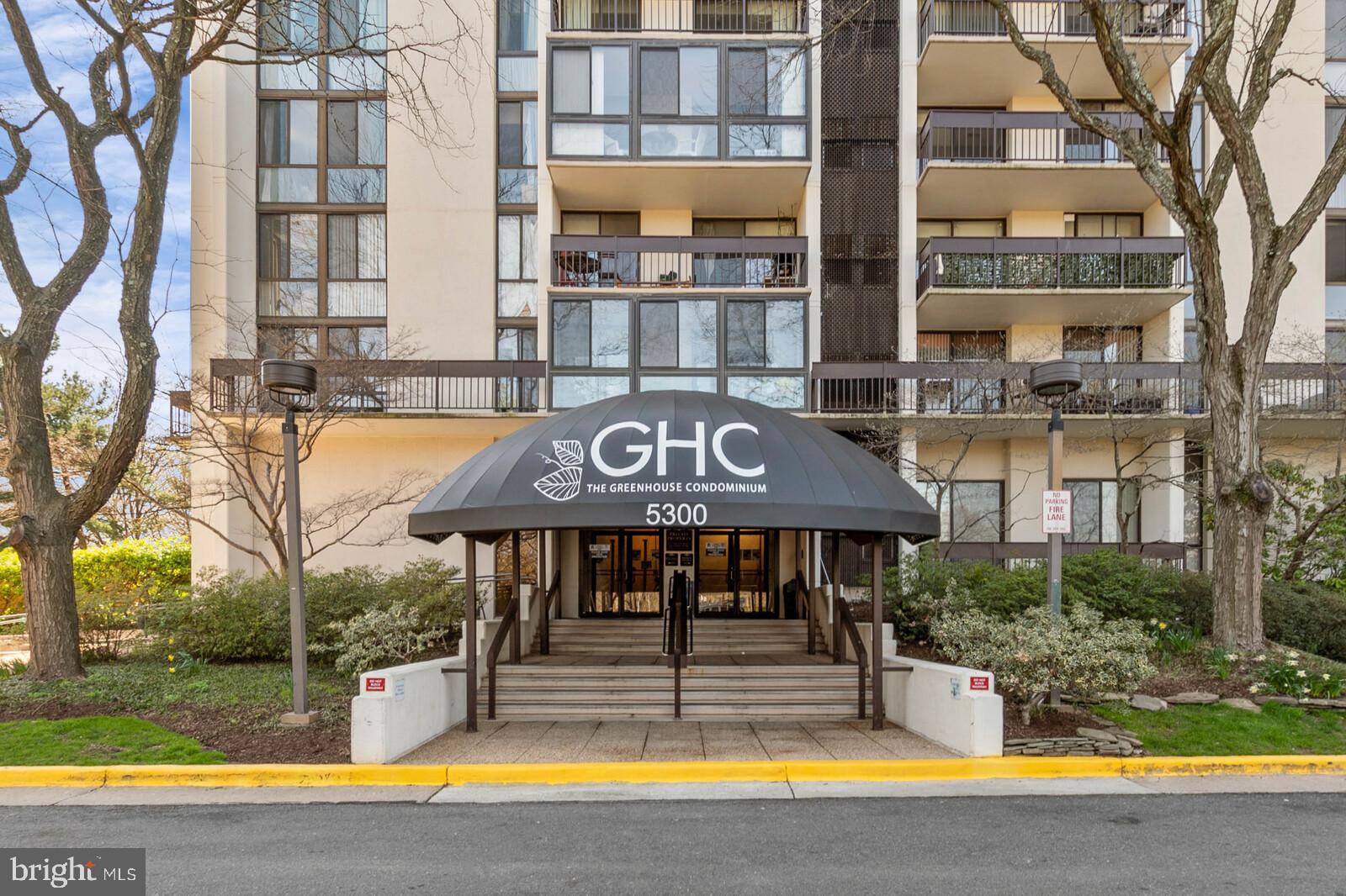 5300 Holmes Run Pkwy #306