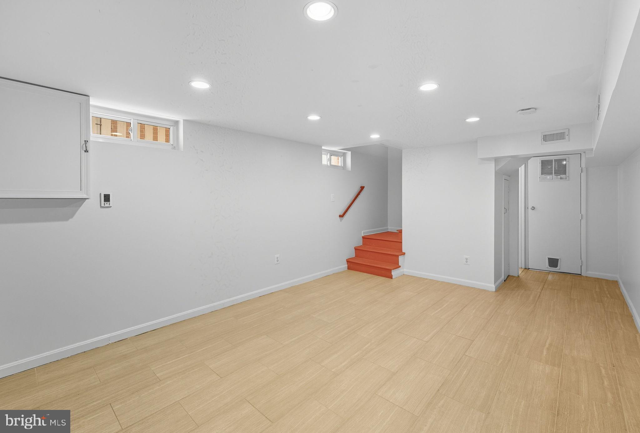 1212 PRINCESS STREET