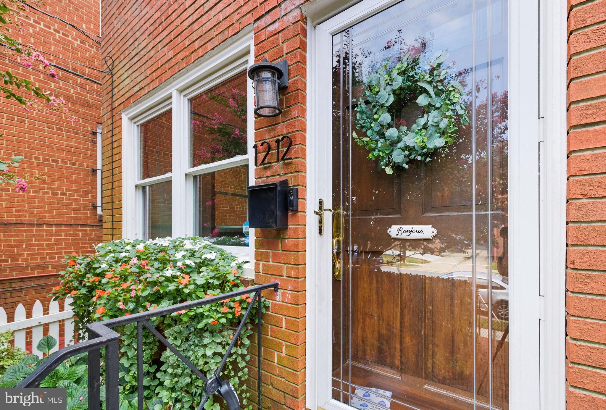 1212 PRINCESS STREET