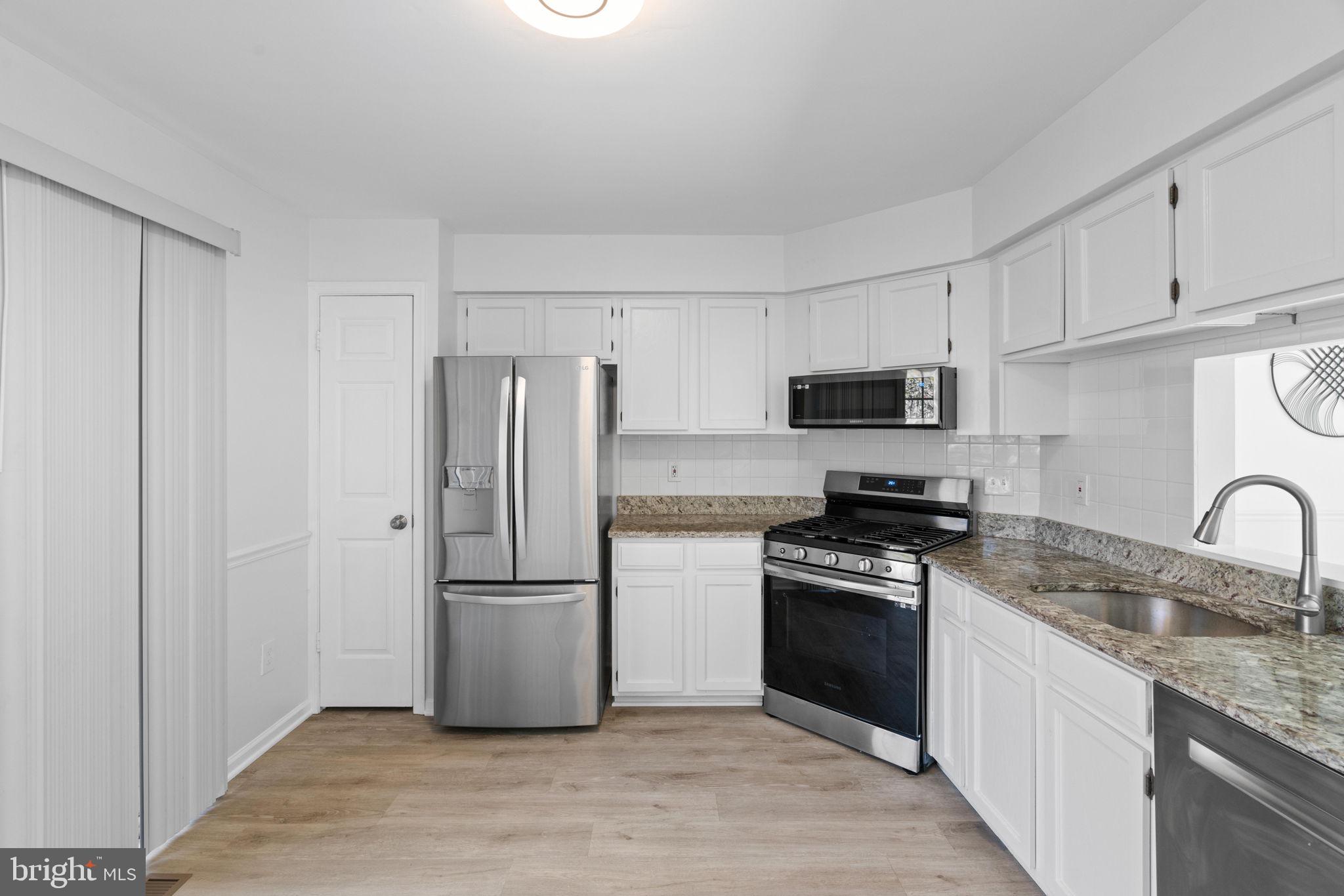 14736 Green Park Way