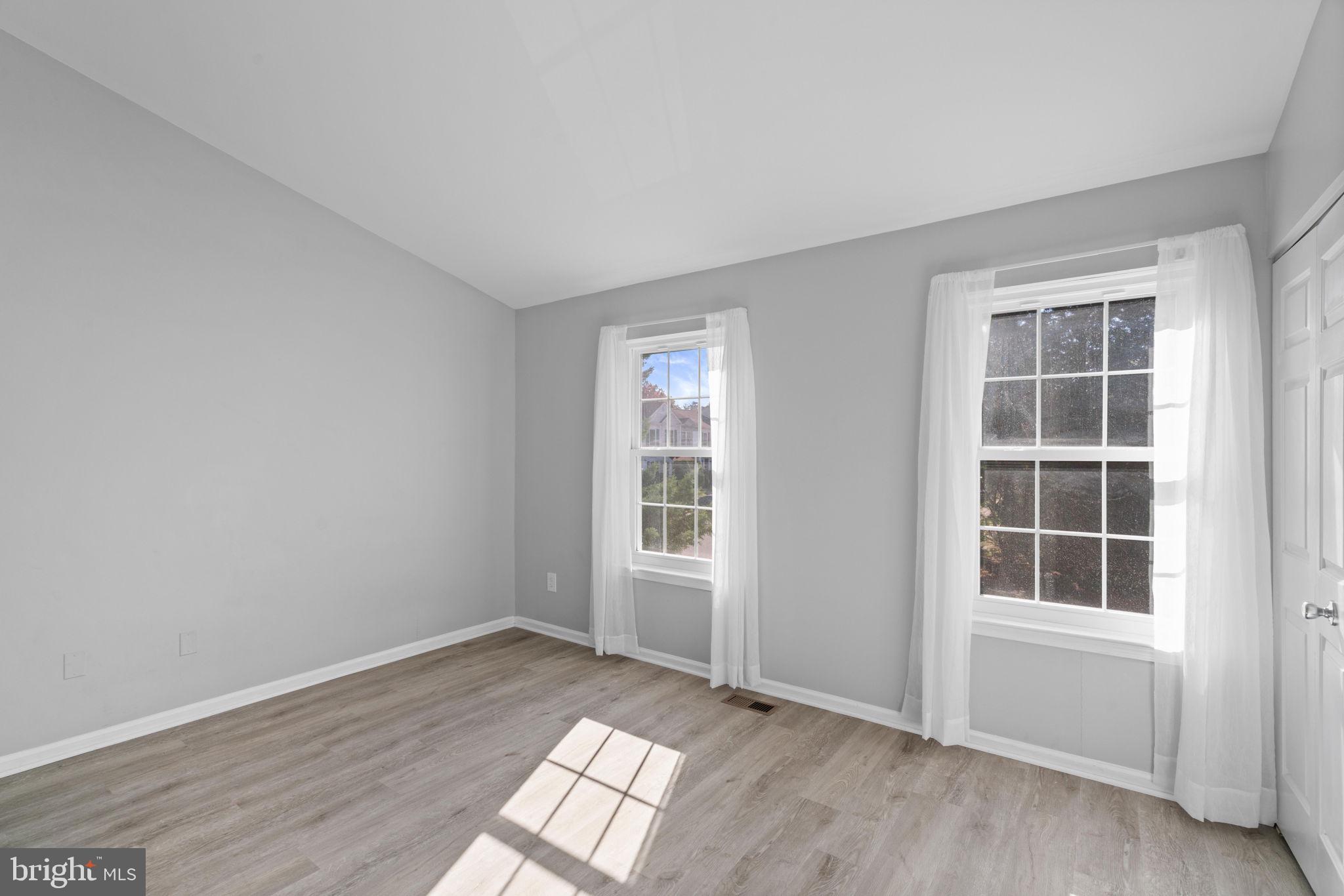 14736 Green Park Way