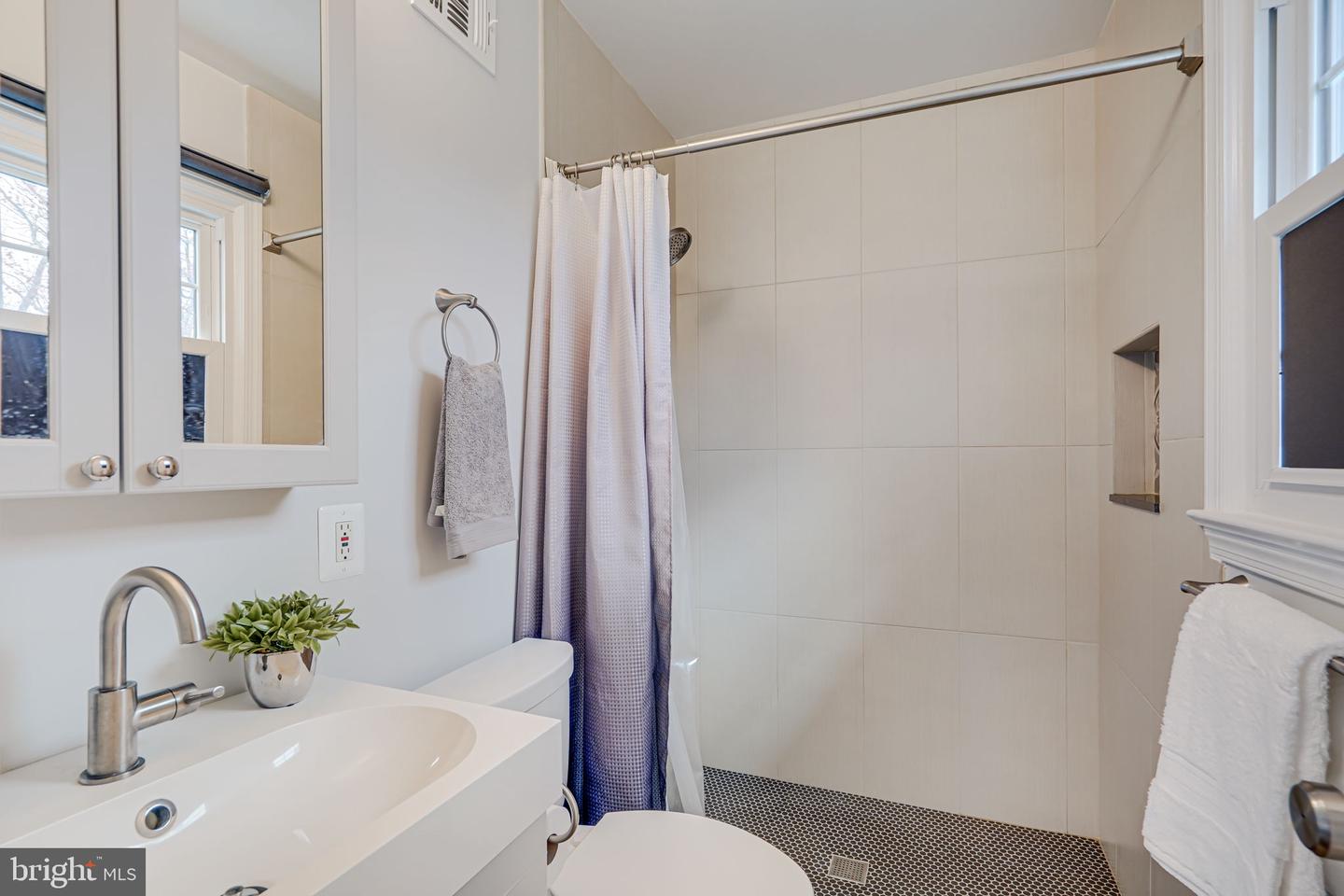 8109 Overton Ct