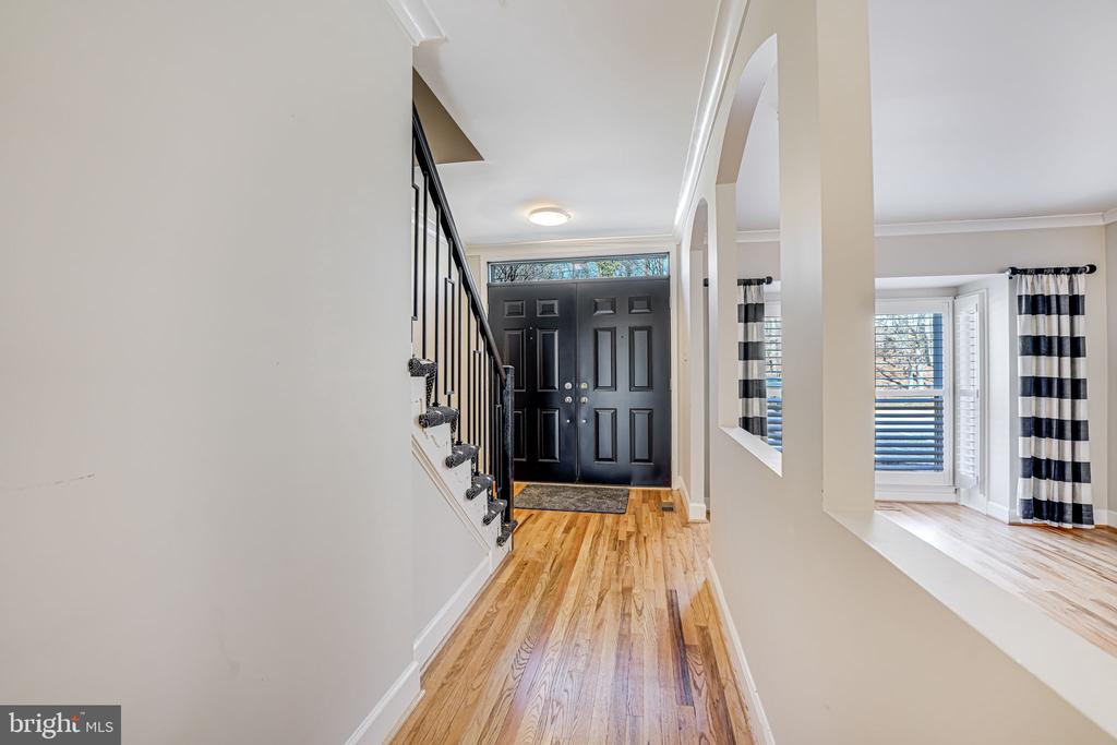 7315 GOLDEN IRIS CT