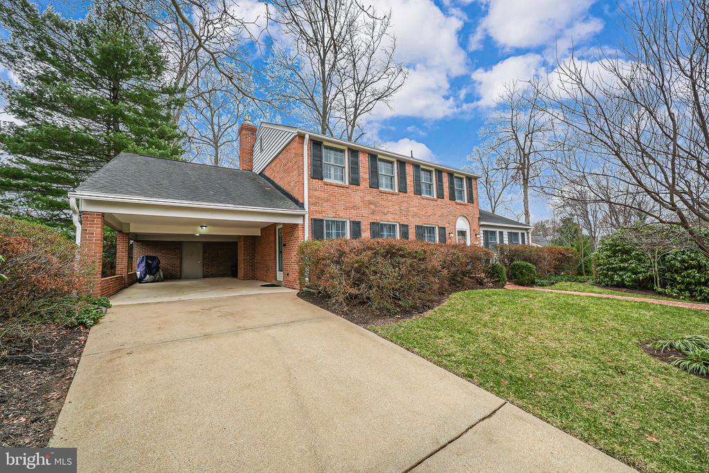 8315 Toll House Rd