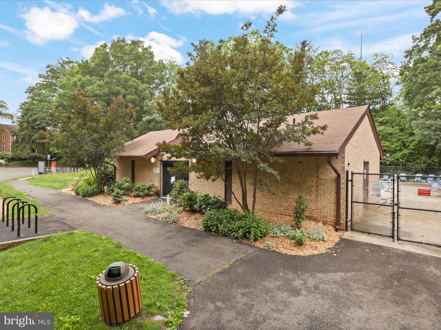 11627 Newbridge Ct