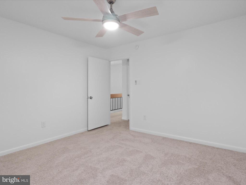 11627 Newbridge Ct