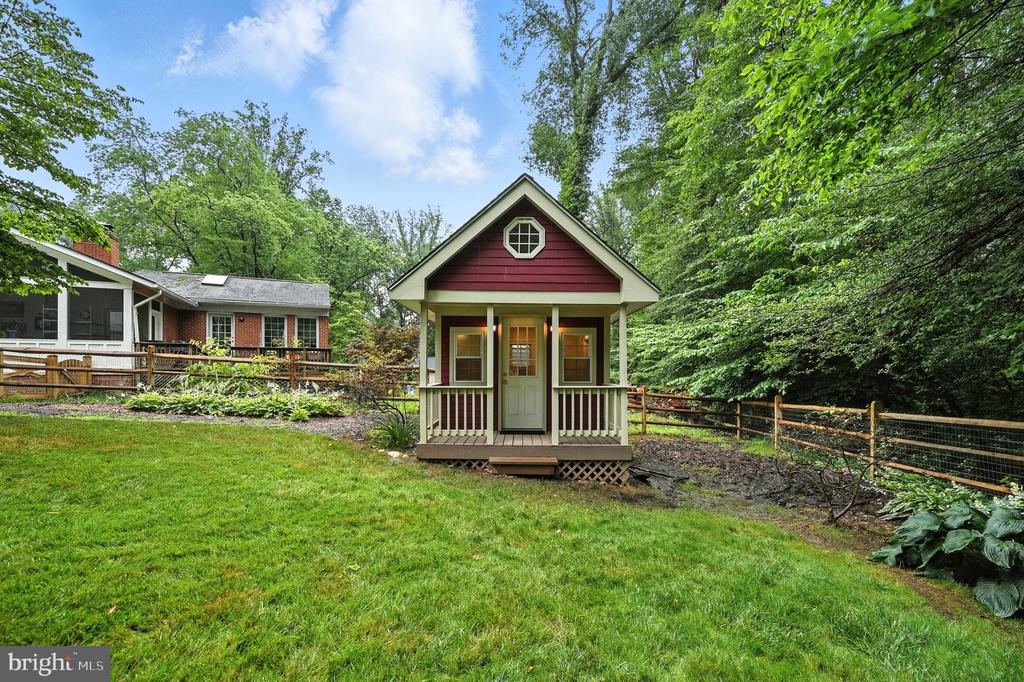 8201 Briar Creek Dr