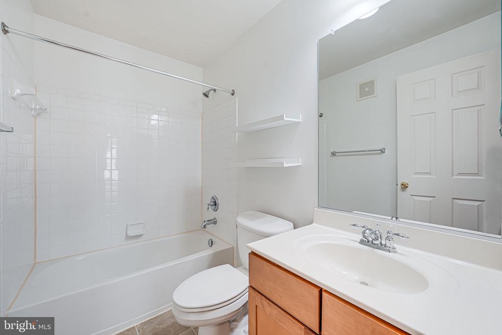 14207-A SAINT GERMAIN DR #29