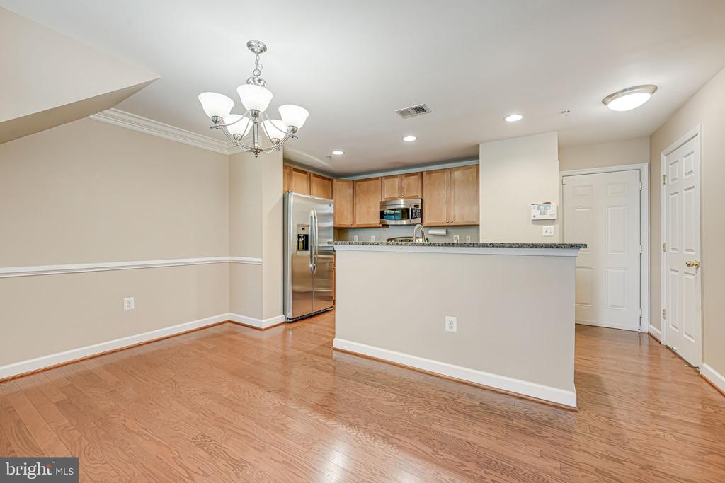 14207-A SAINT GERMAIN DR #29