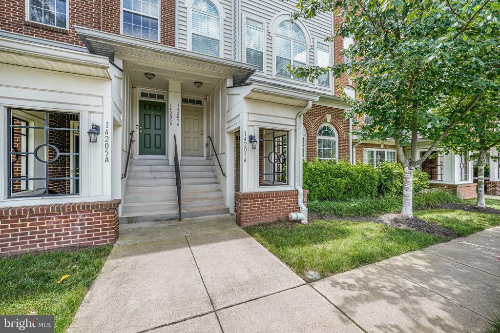 14207-A SAINT GERMAIN DR #29