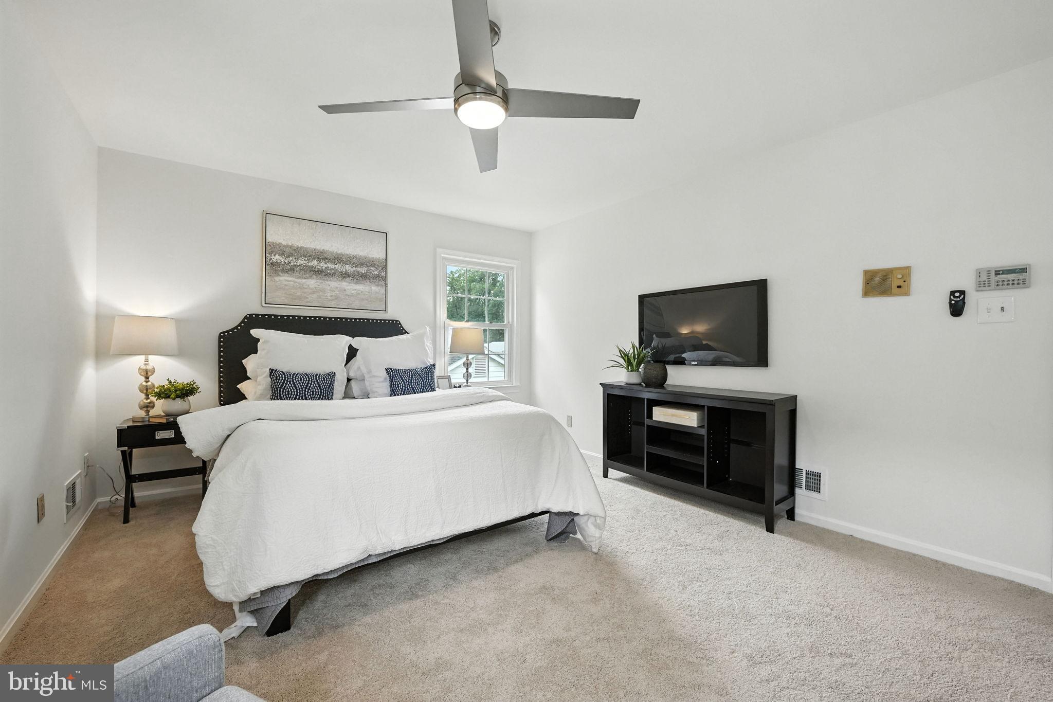 7415 BEVERLY MANOR DRIVE