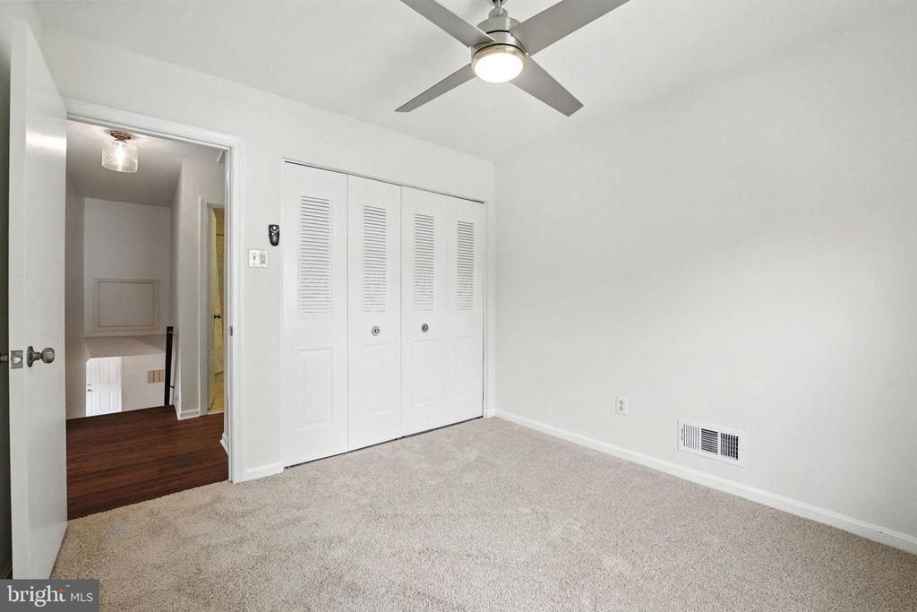 7415 BEVERLY MANOR DRIVE