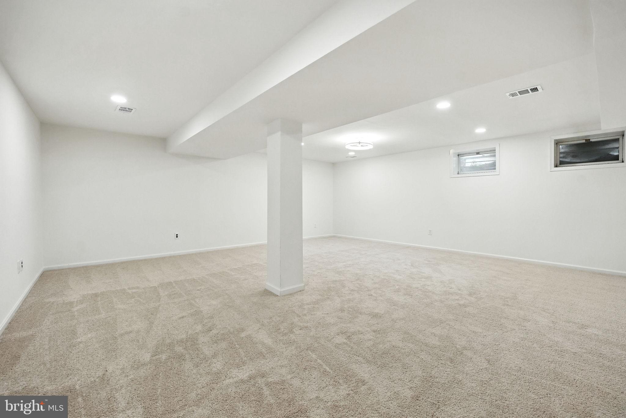 7415 BEVERLY MANOR DRIVE