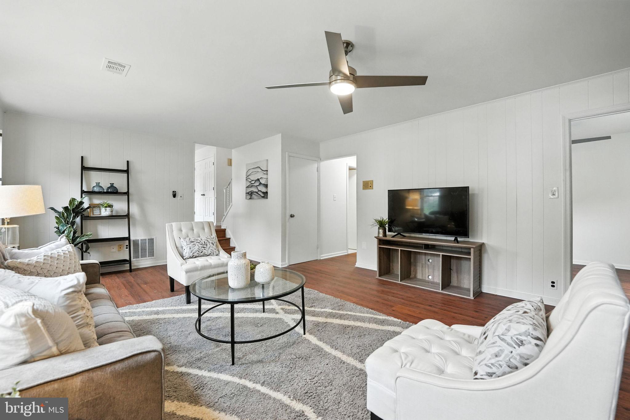 7415 BEVERLY MANOR DRIVE