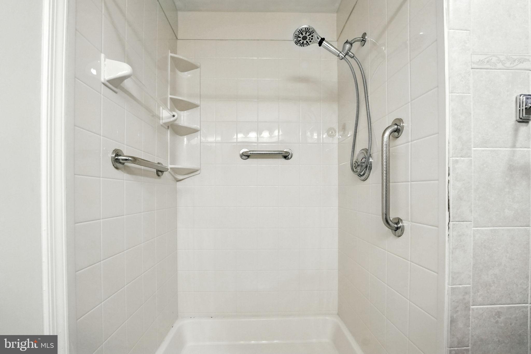 7415 BEVERLY MANOR DRIVE