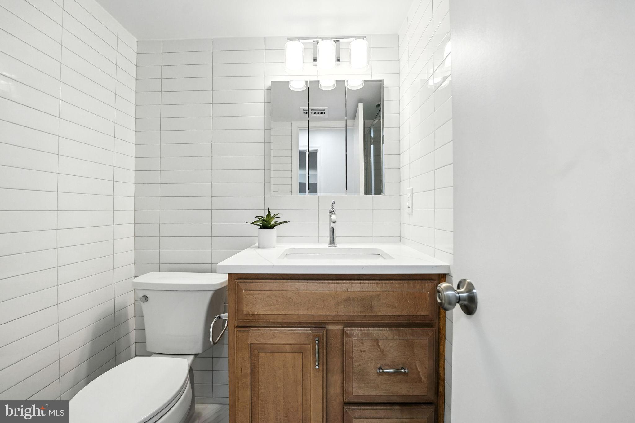 7415 BEVERLY MANOR DRIVE