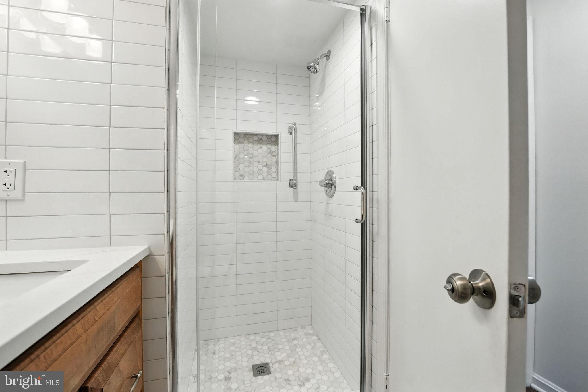 7415 BEVERLY MANOR DRIVE