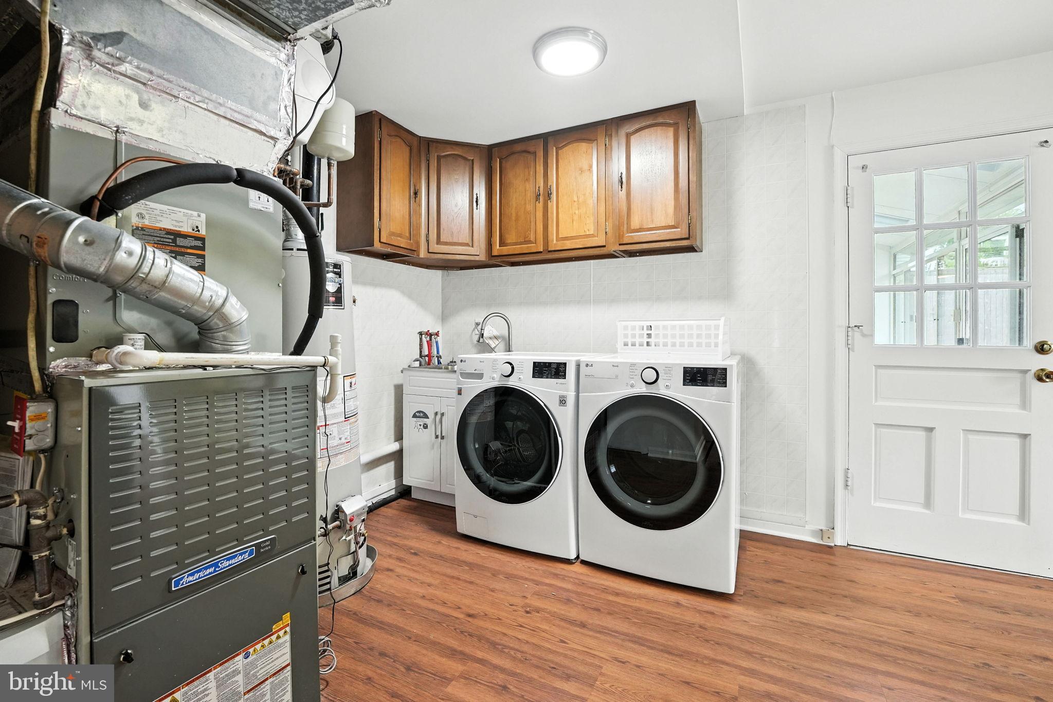 7415 BEVERLY MANOR DRIVE