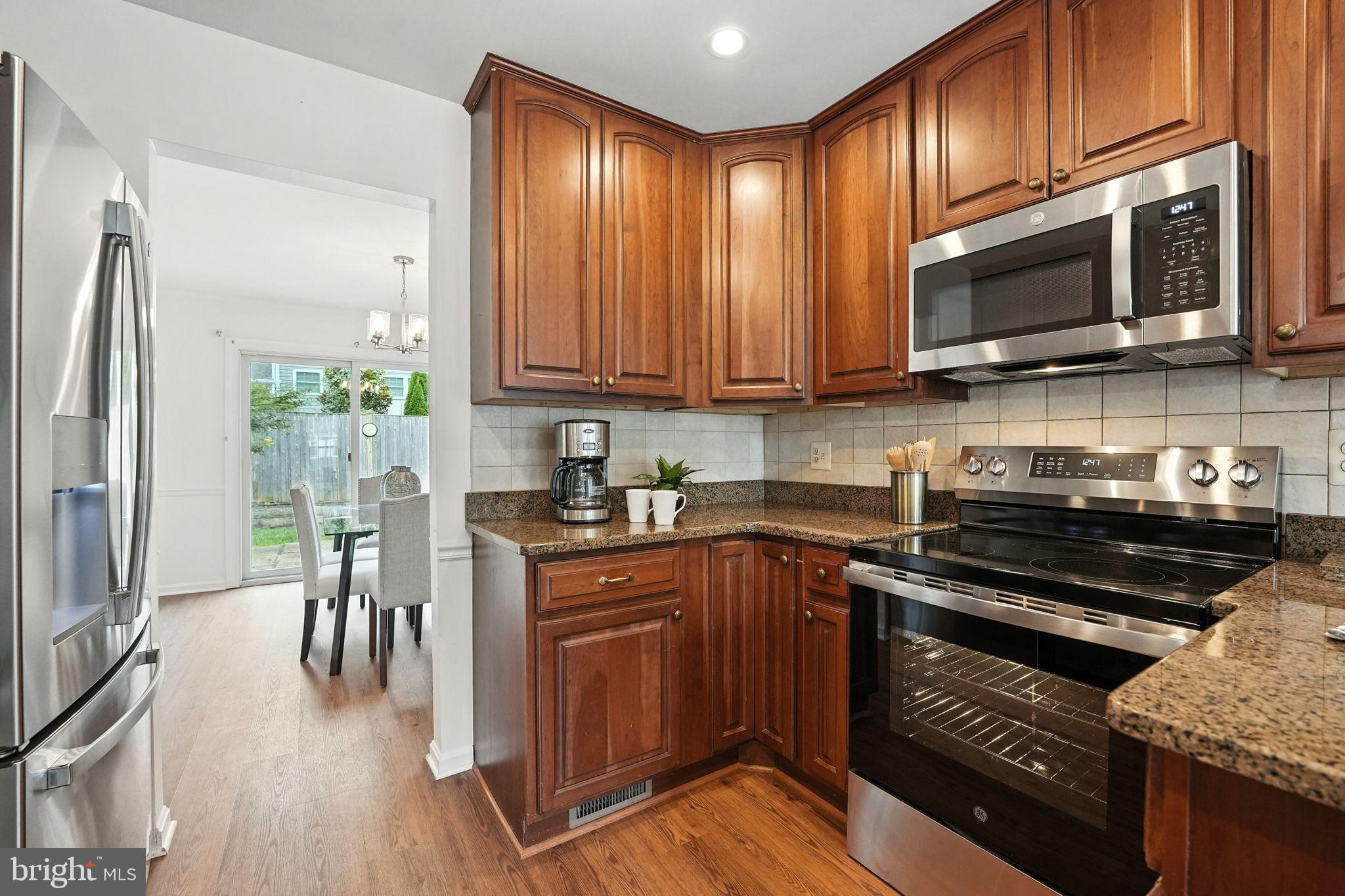 7415 BEVERLY MANOR DRIVE