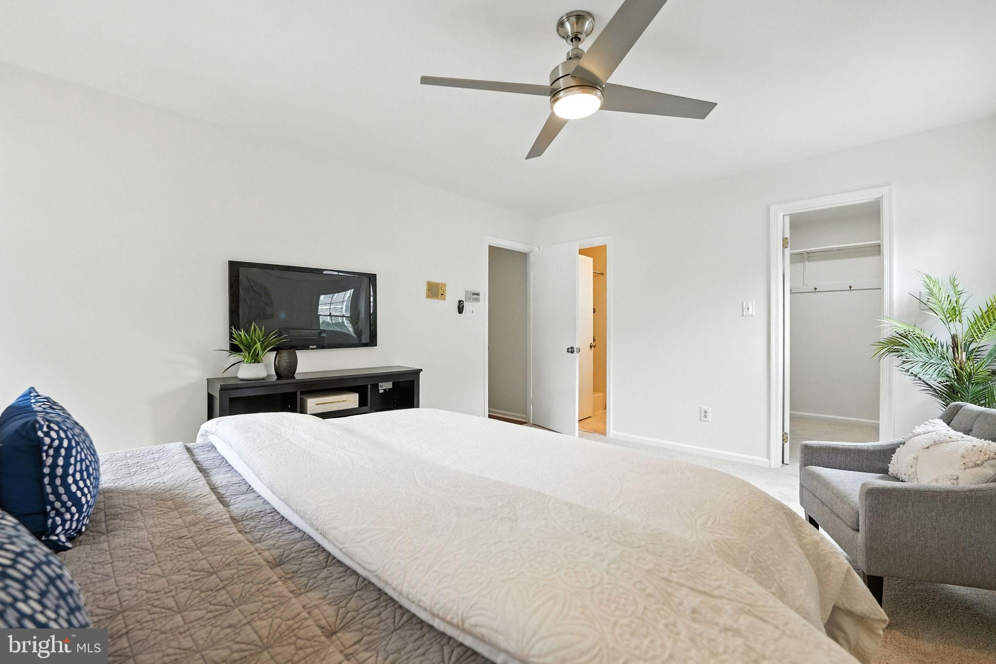 7415 BEVERLY MANOR DRIVE