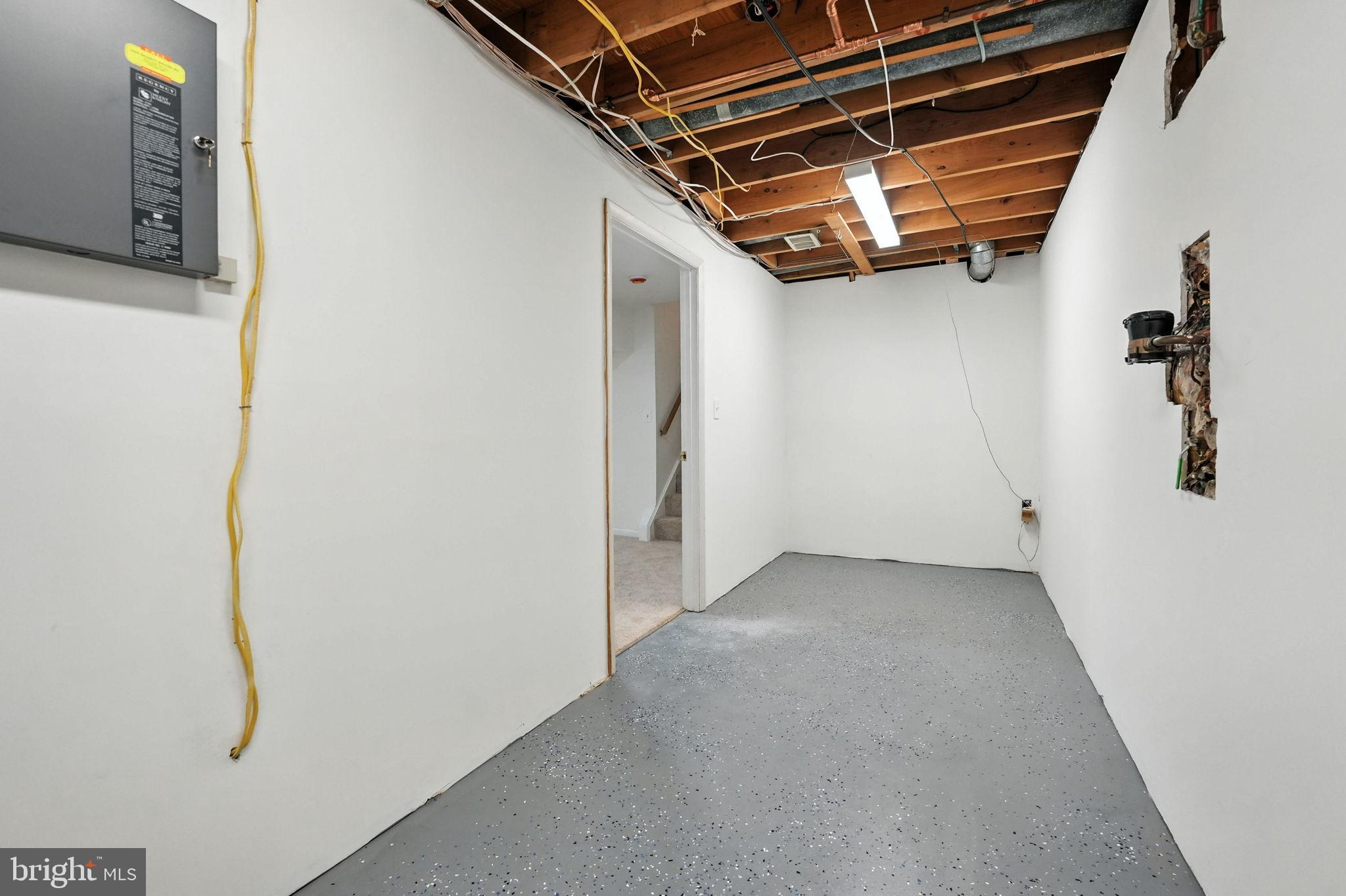 7415 BEVERLY MANOR DRIVE