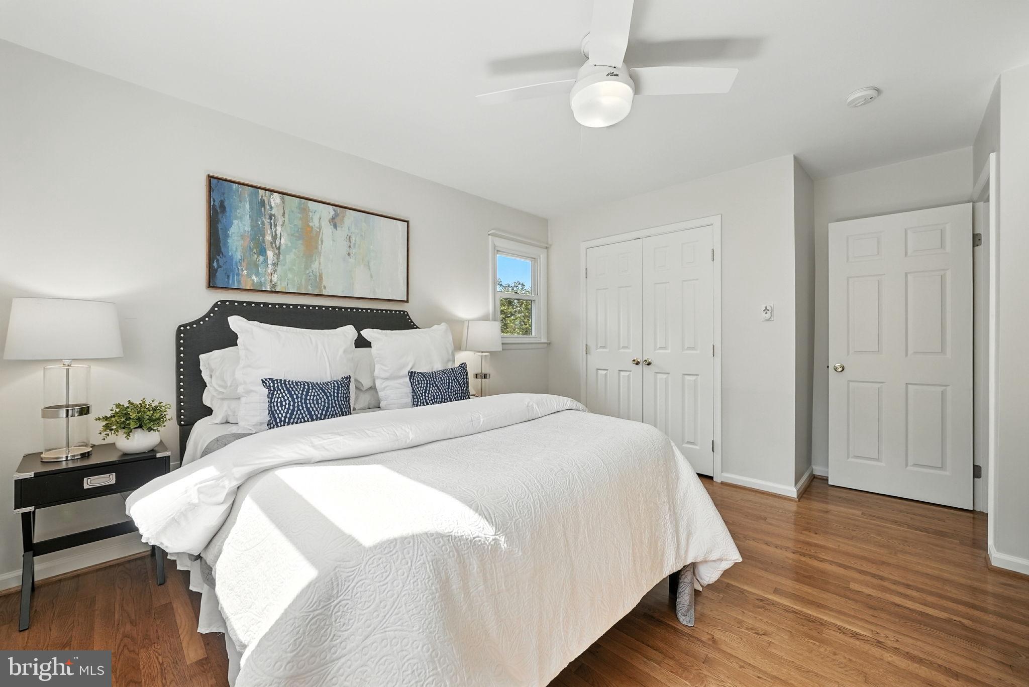 3924 LINCOLNSHIRE STREET