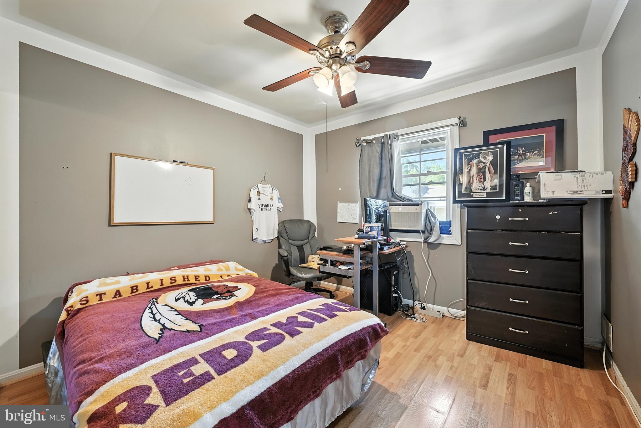 14727 BENTLEY SQUARE