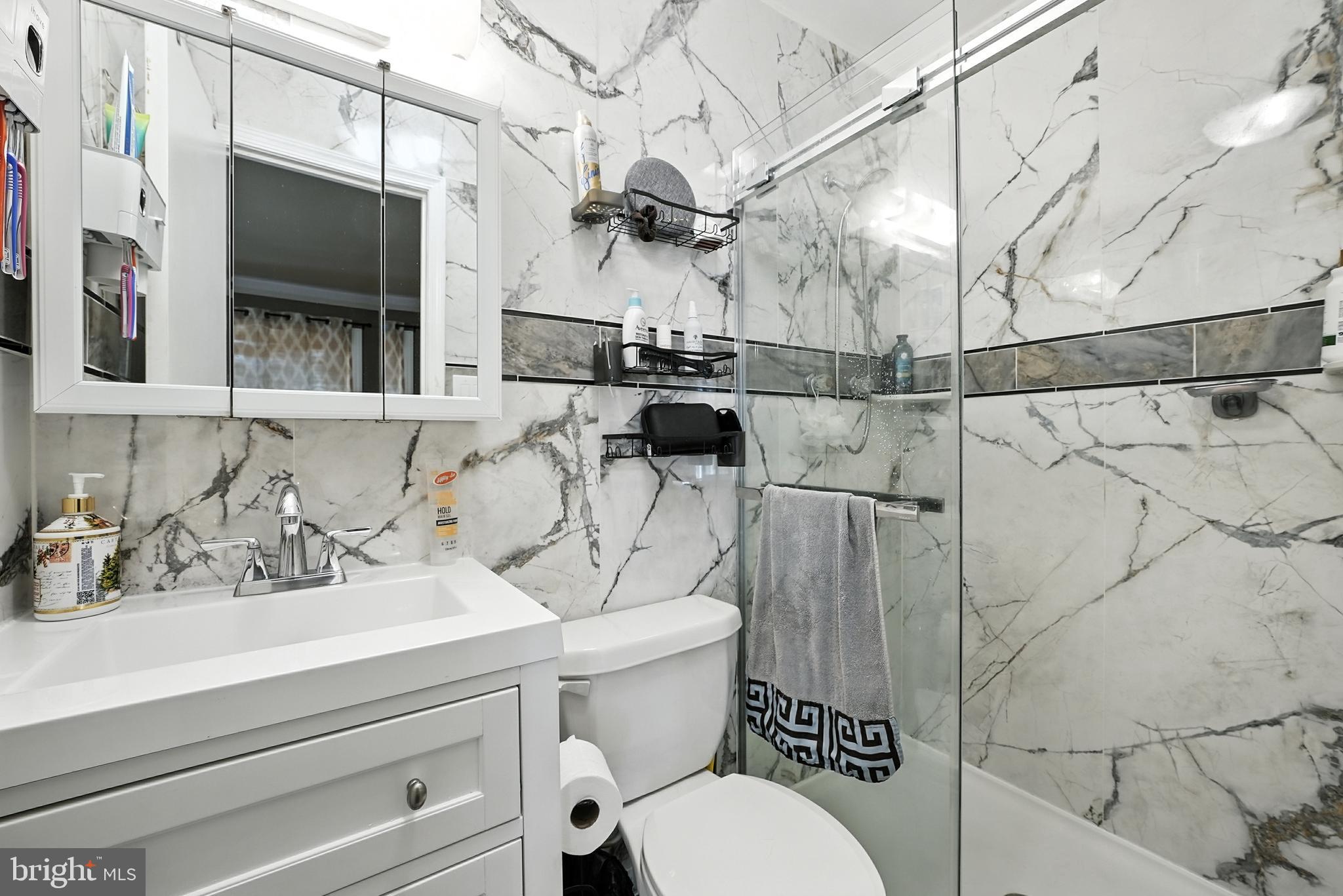 14727 BENTLEY SQUARE