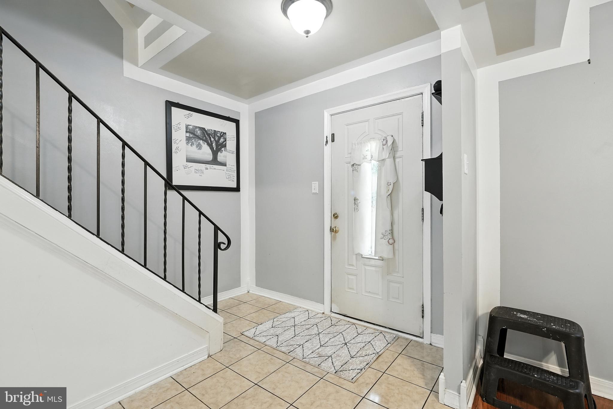 14727 BENTLEY SQUARE