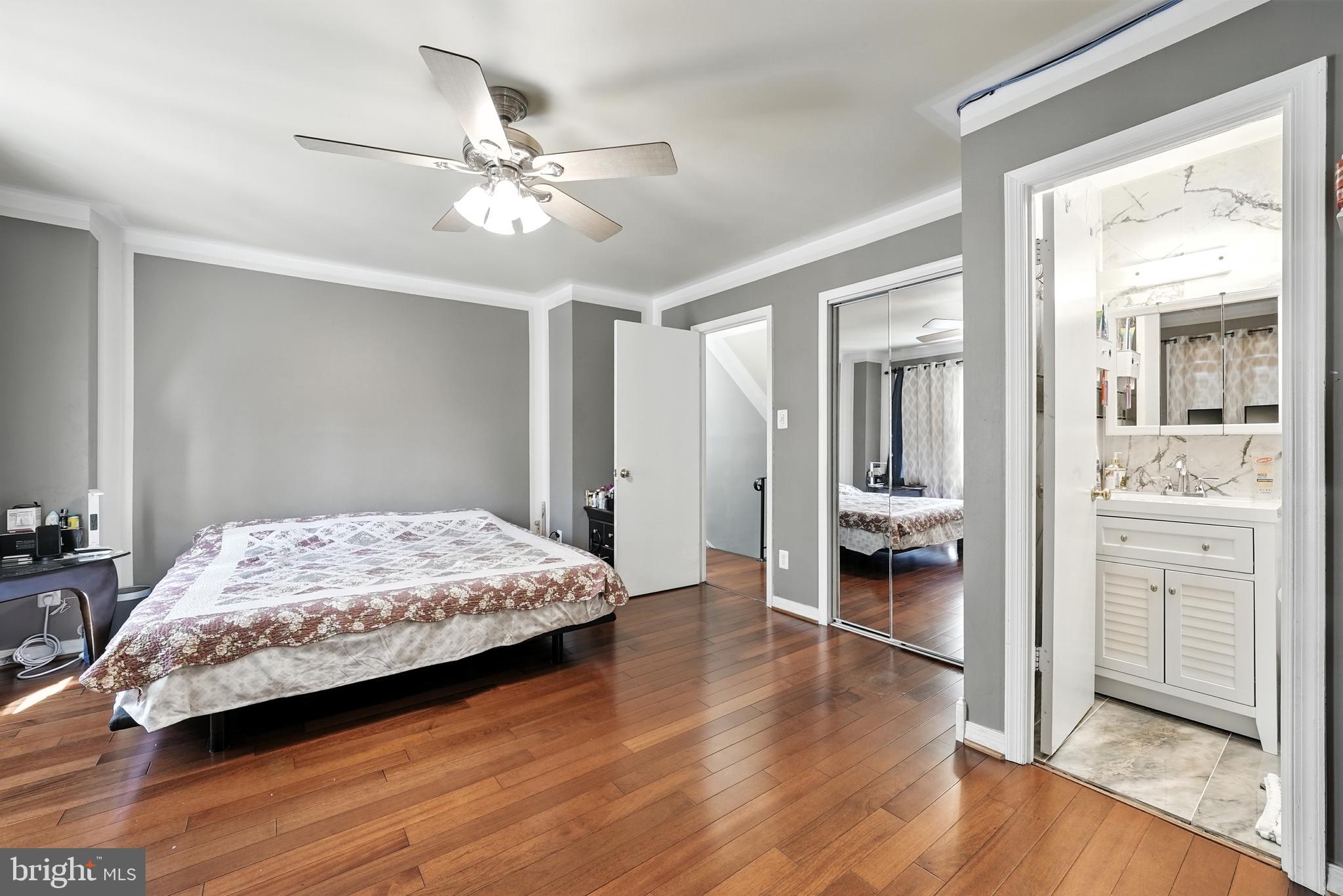 14727 BENTLEY SQUARE