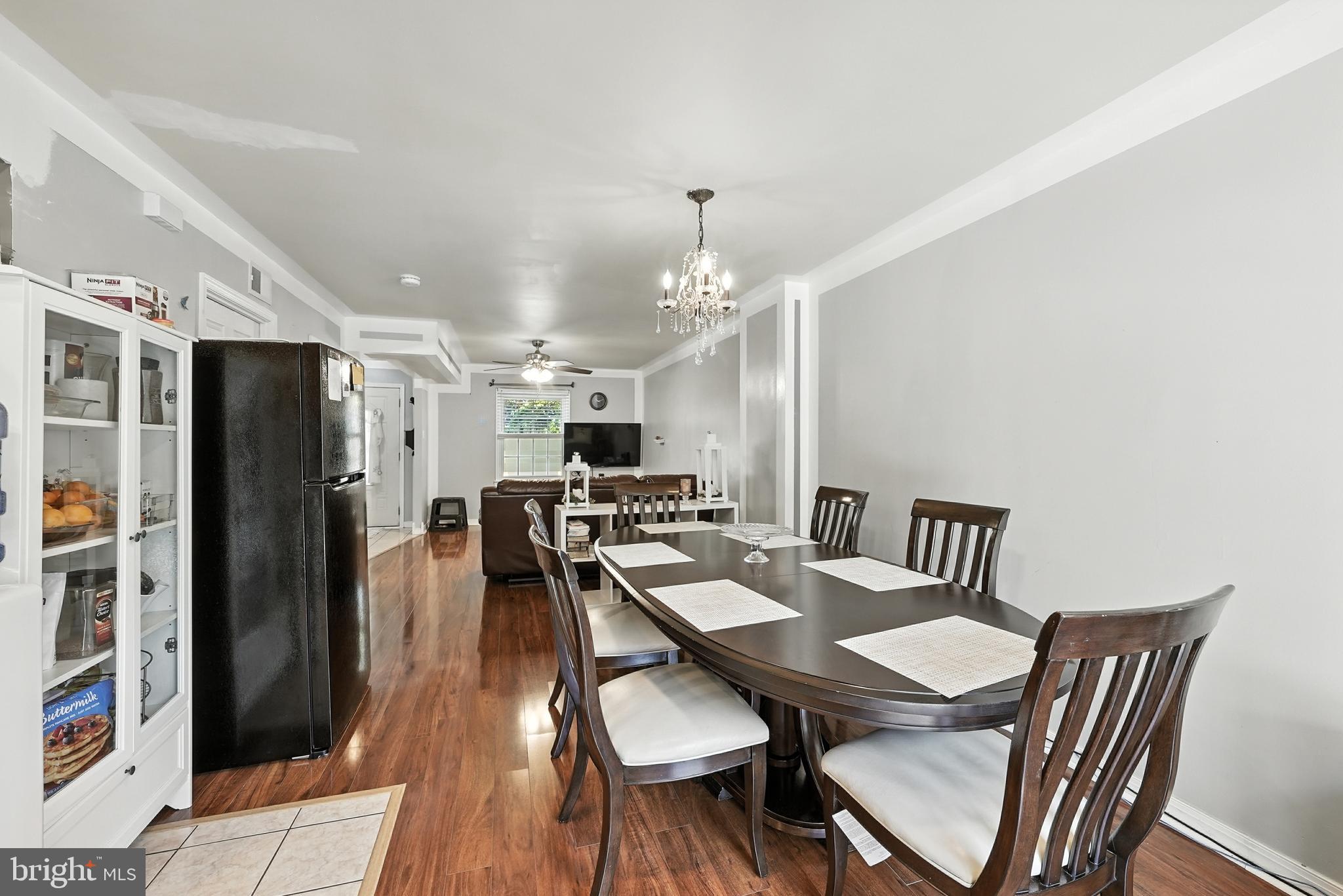 14727 BENTLEY SQUARE