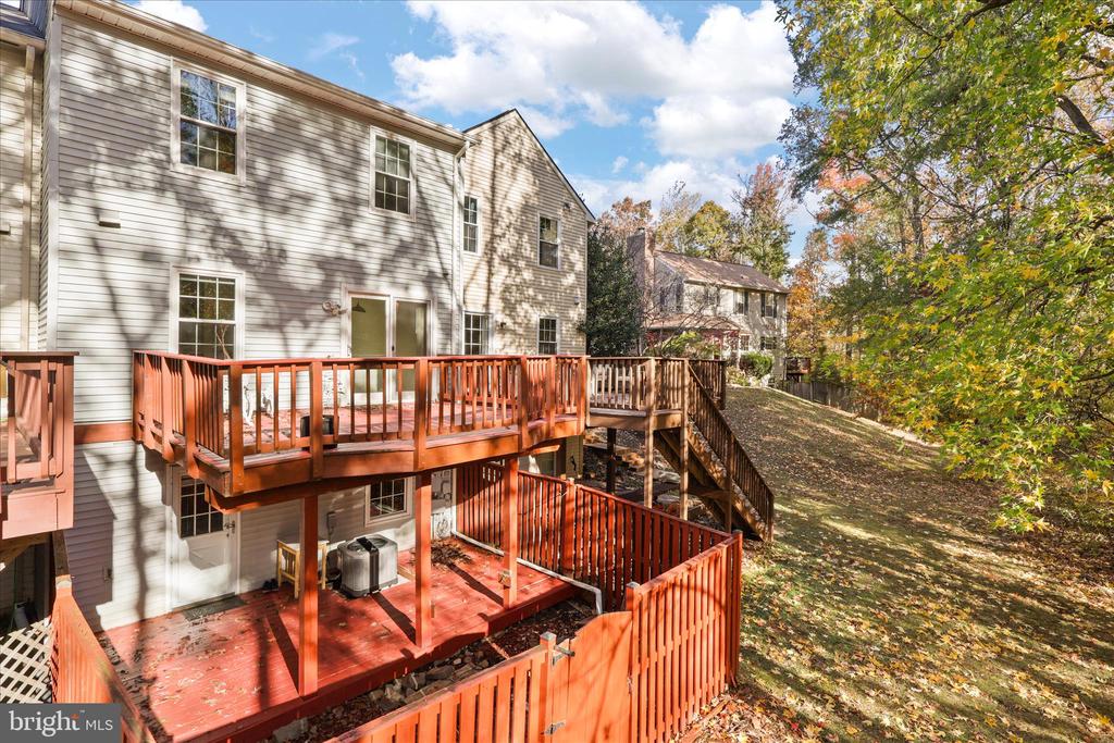 5817 WATERDALE COURT
