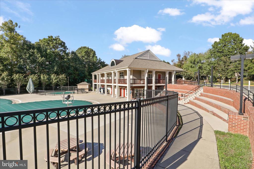 5817 WATERDALE COURT