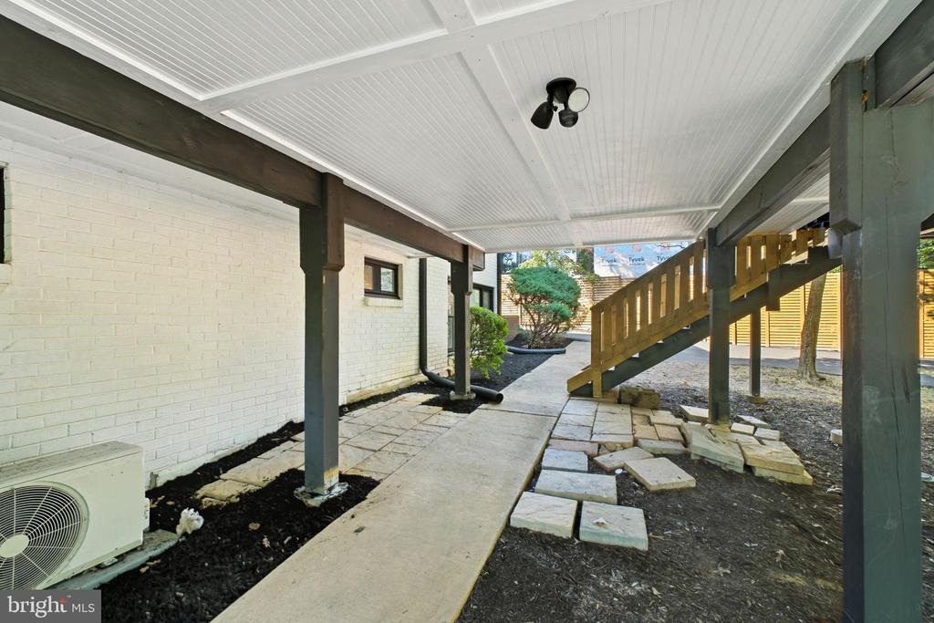 2539 GALLOWS ROAD