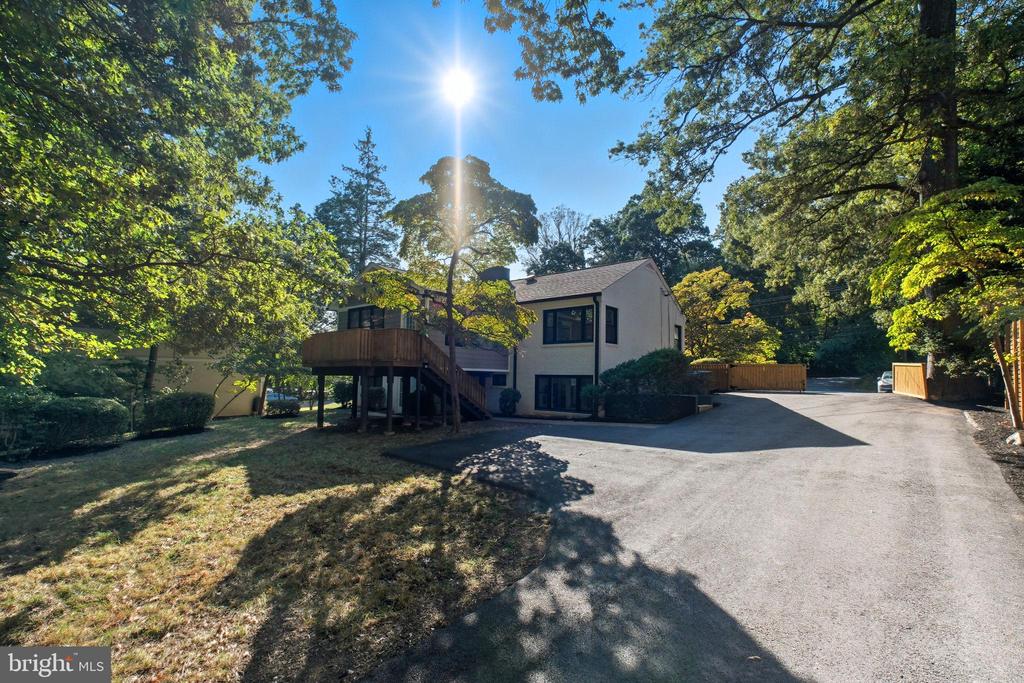 2539 GALLOWS ROAD