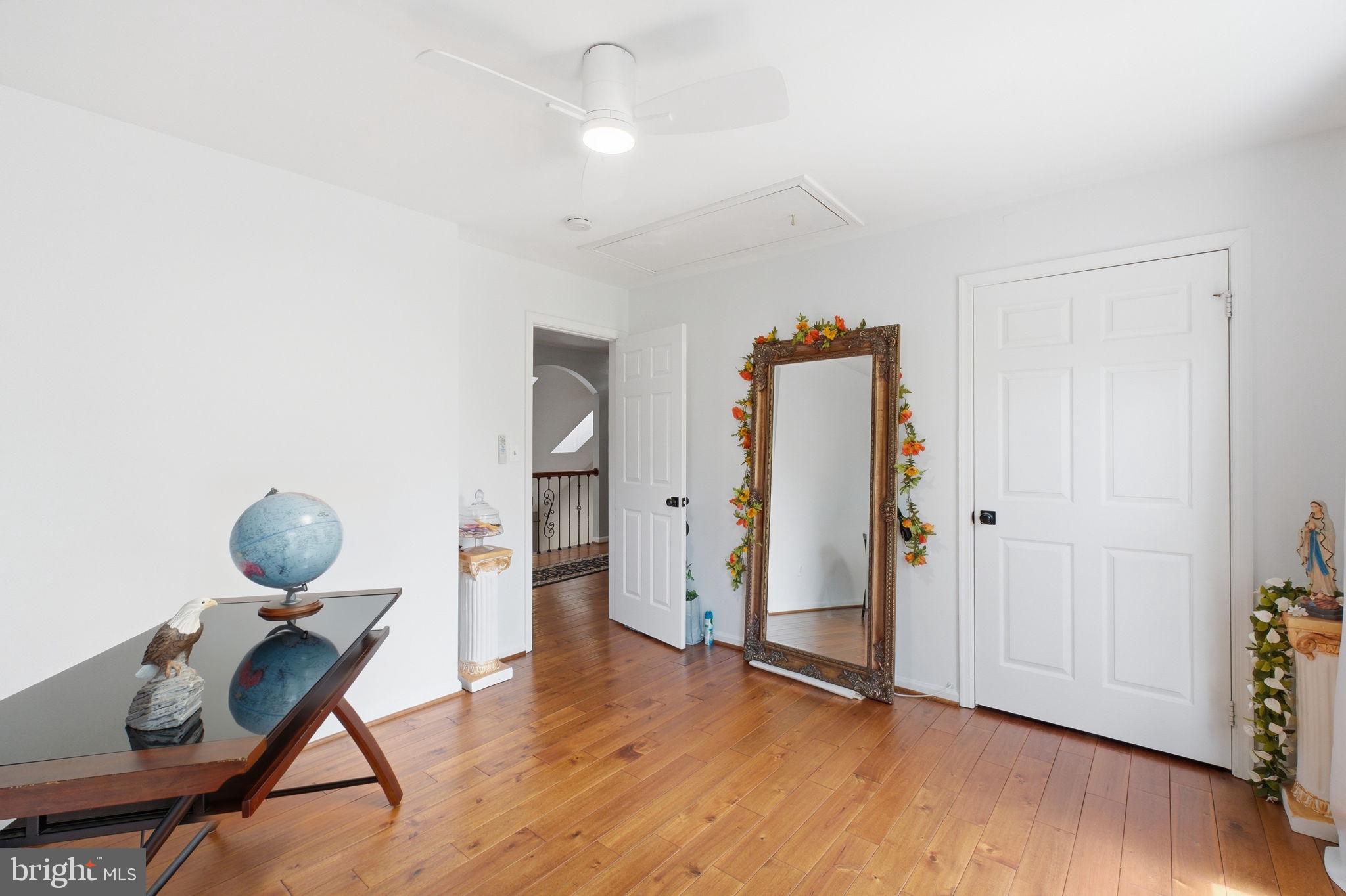 8005 HEDGEWOOD COURT