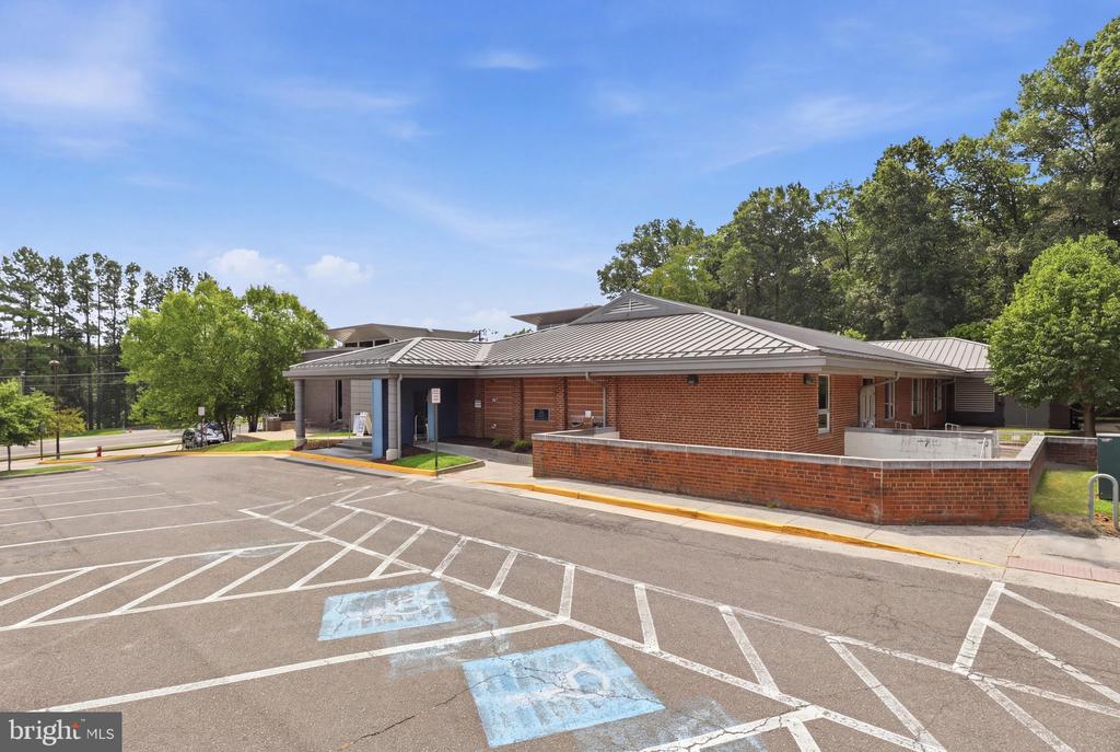 6628 E WAKEFIELD DRIVE E Unit: C1