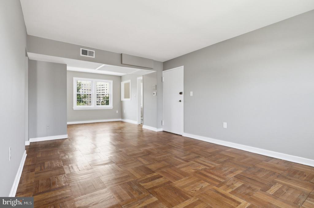 6628 E WAKEFIELD DRIVE E Unit: C1