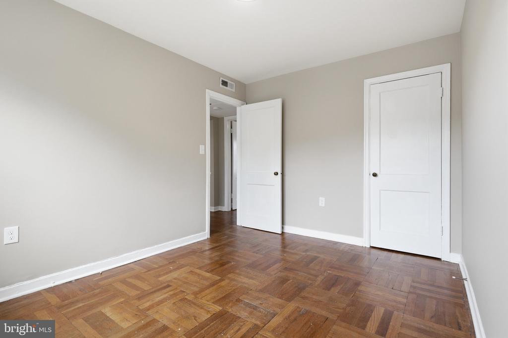 6628 E WAKEFIELD DRIVE E Unit: C1