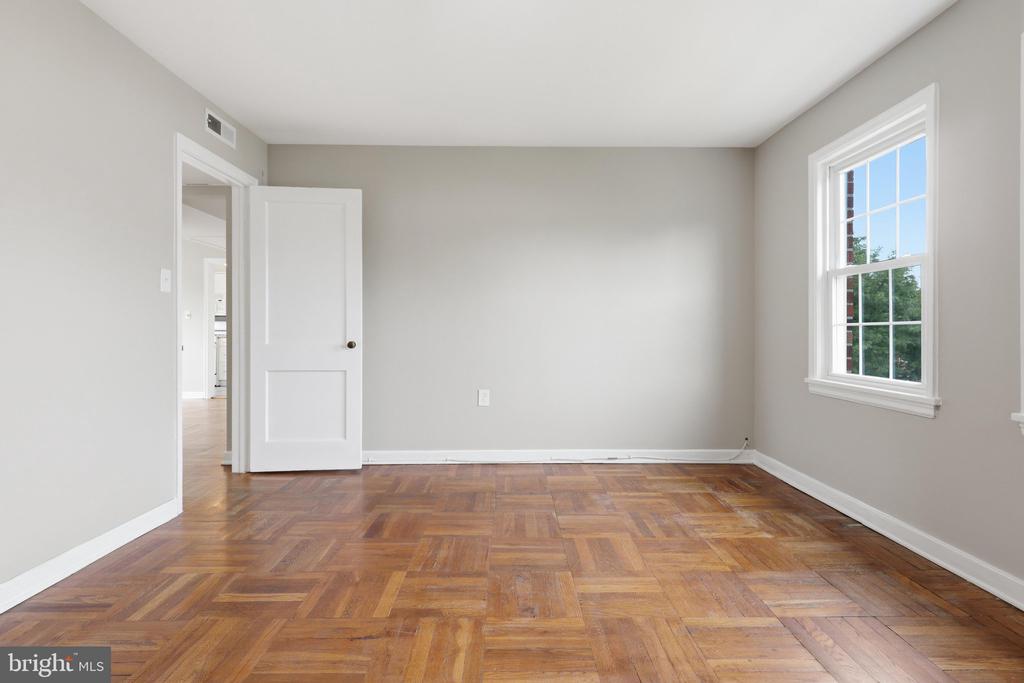 6628 E WAKEFIELD DRIVE E Unit: C1