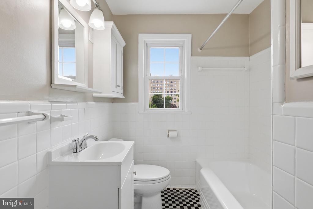 6628 E WAKEFIELD DRIVE E Unit: C1