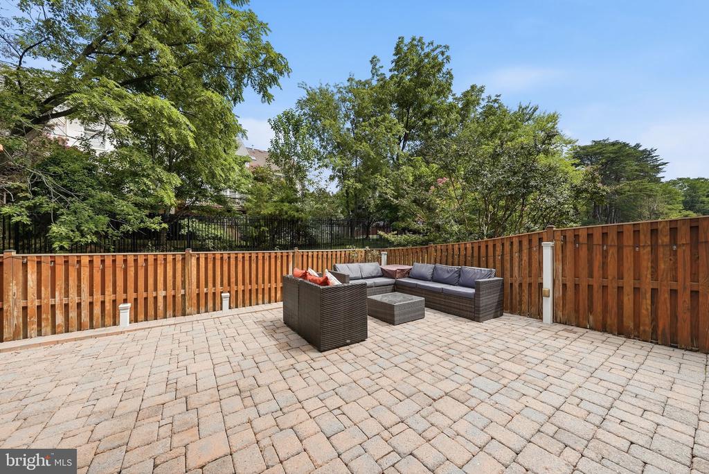 6511 CHINA GROVE COURT