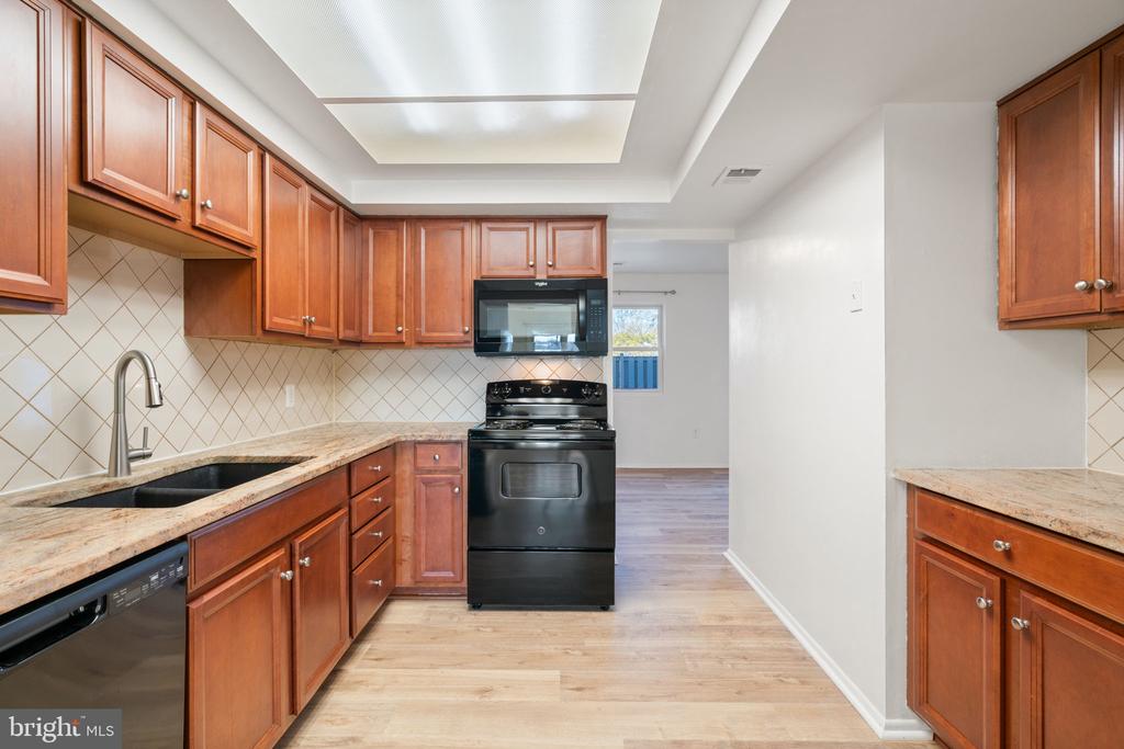 30 CAROLINA COURT