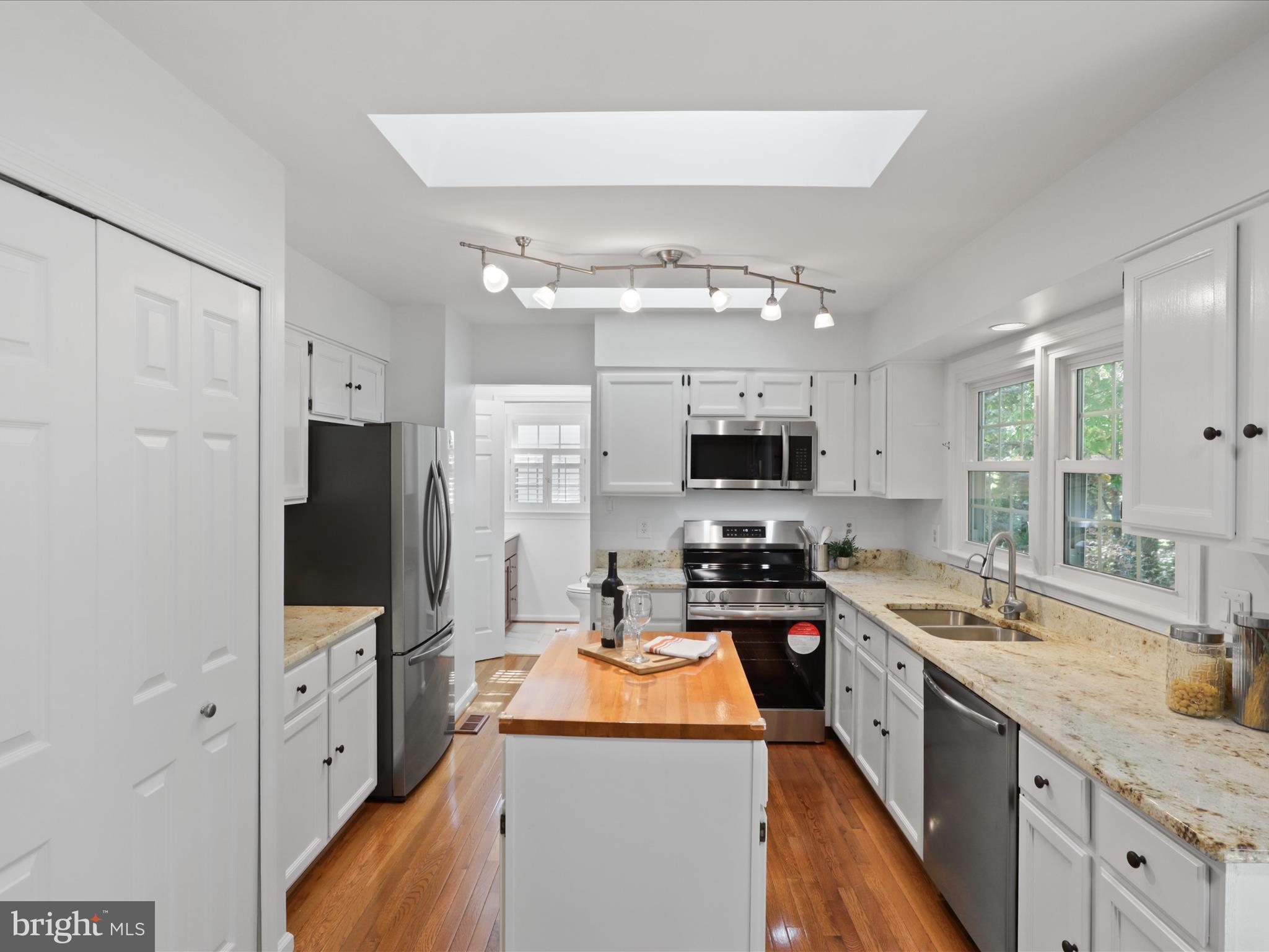 15414 Silvan Glen Dr