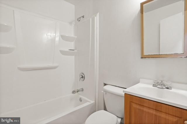 1924 Coppersmith Ter