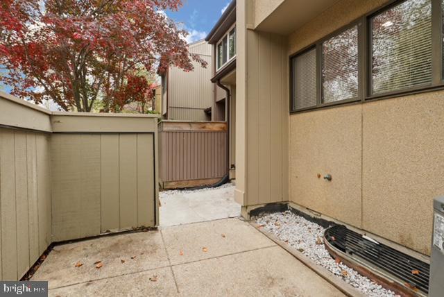 1924 Coppersmith Ter