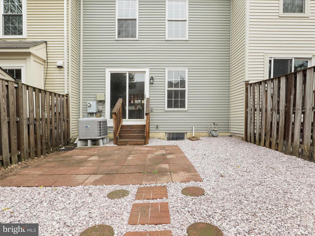 12893 HUNTERBROOK DR