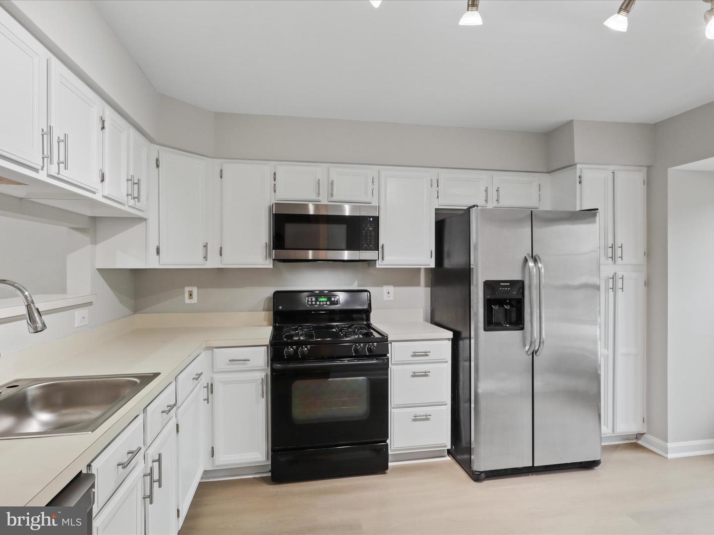 12893 HUNTERBROOK DR