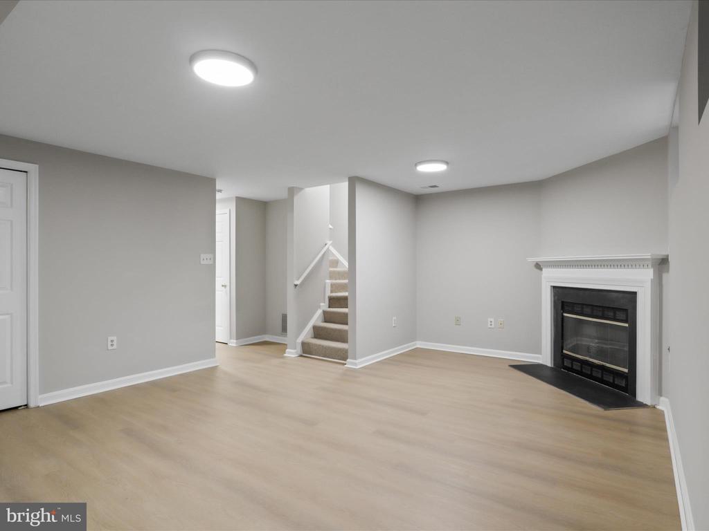 12893 HUNTERBROOK DR